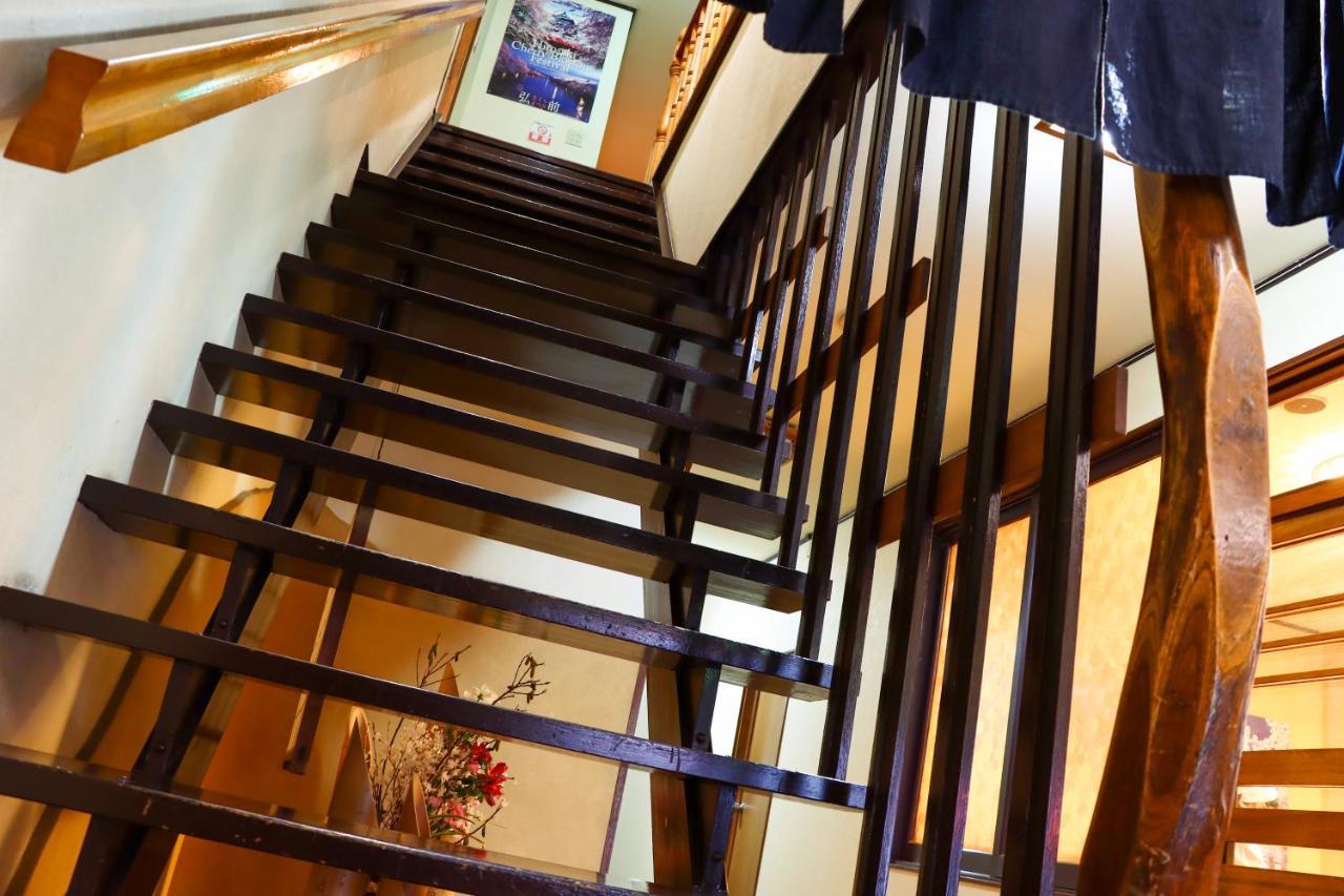 Kobori Ryokan Хиросаки Екстериор снимка