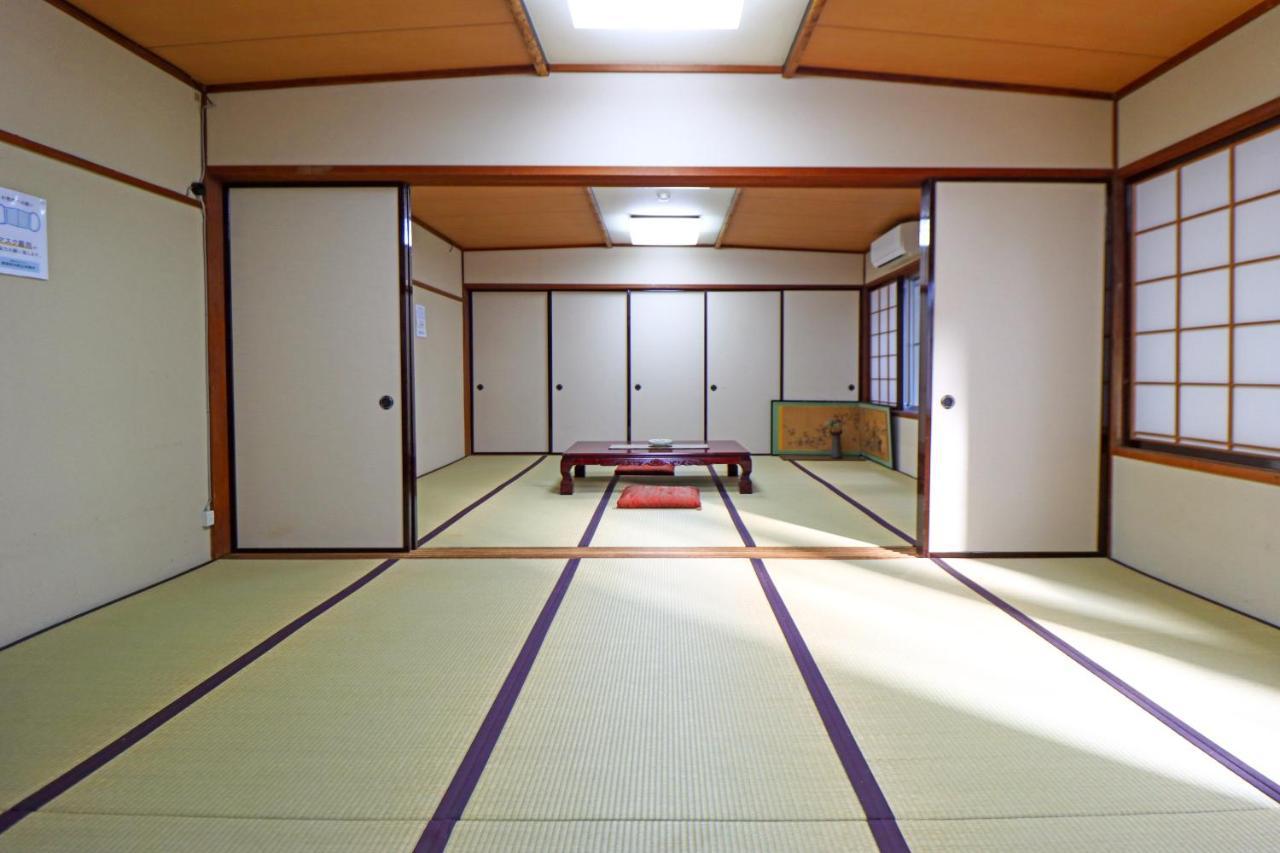 Kobori Ryokan Хиросаки Екстериор снимка